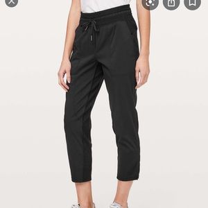 Lululemon black dance studio crop